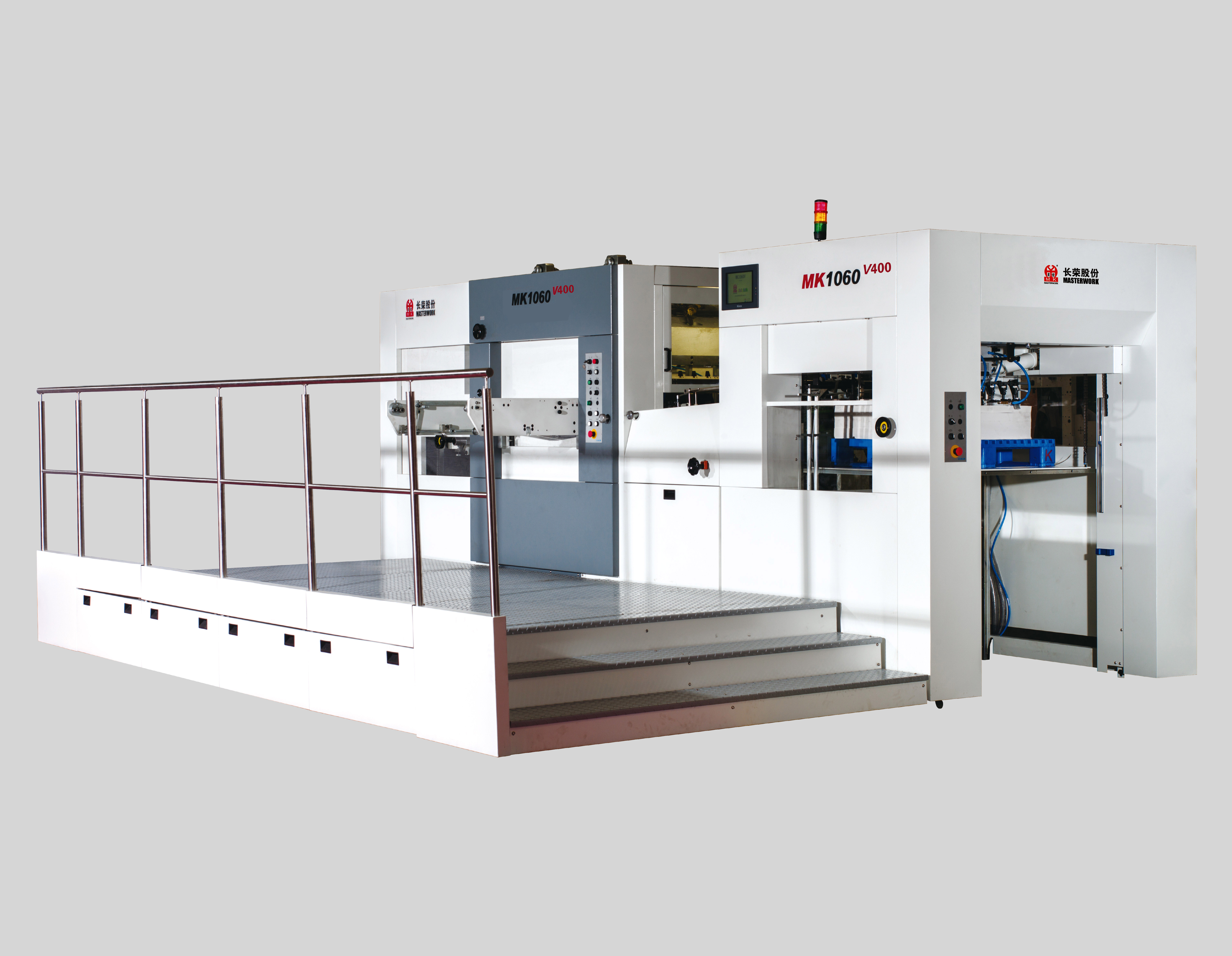 MK1060V400深壓紋模切機(jī)
技術(shù)描述：深壓紋技術(shù)
最大400噸壓力，特殊加長合壓時(shí)間，以適應(yīng)各種復(fù)雜滿版的壓紋要求。適用解決高檔禮盒-細(xì)花紋的深壓紋技術(shù)難題。